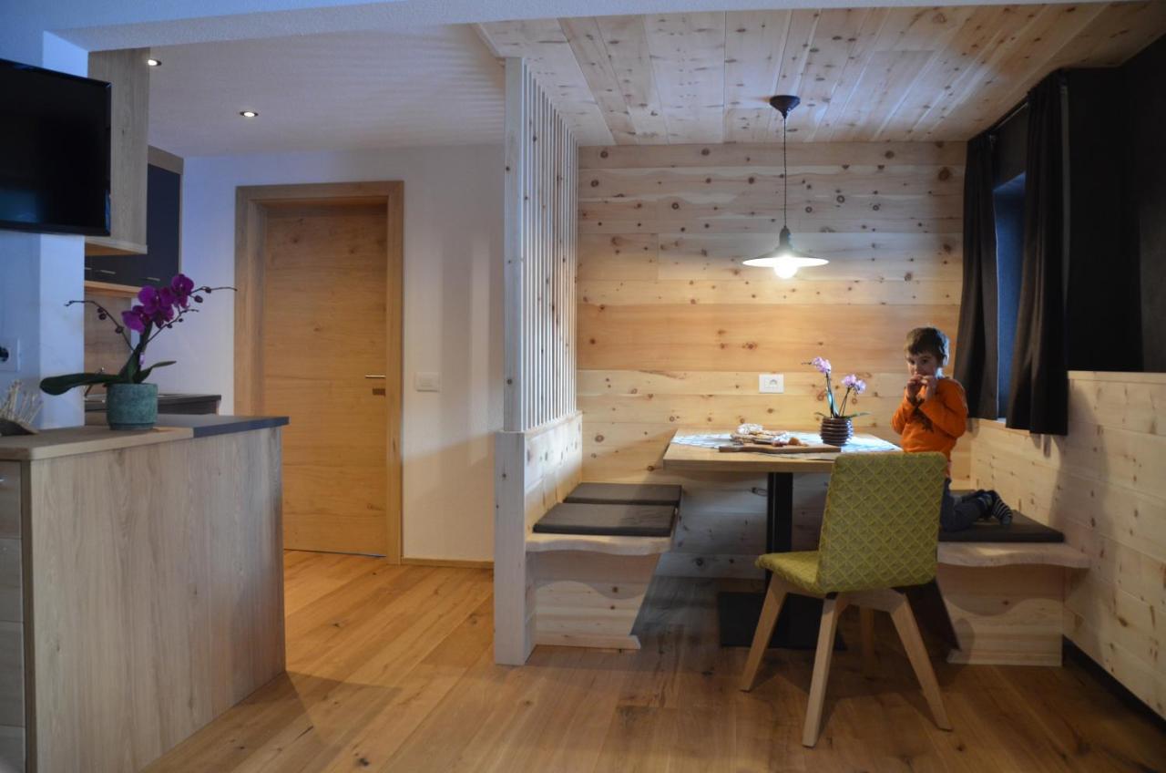 Luech Dl Finatzer Apartment San Martino in Badia Ngoại thất bức ảnh